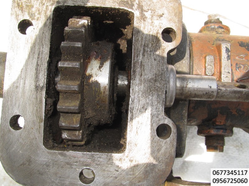 Коробка отбора мощности ком с гидромотором , ЗИЛ.  Камаз, маз, газ 66,  вом, насос 623